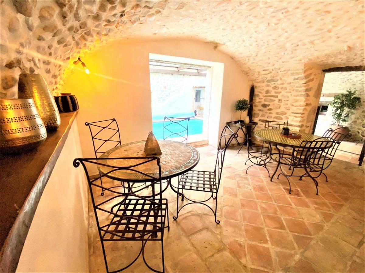 Gite De Groupe 9Ch Ou 3 Gites Independants De 3Ch - Patio Et Piscine Interieure Chauffee Toute L'Annee ヴァロン・ポン・ダルク エクステリア 写真