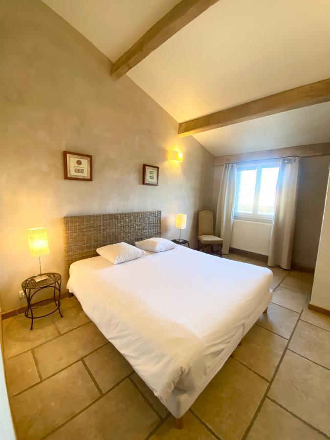 Gite De Groupe 9Ch Ou 3 Gites Independants De 3Ch - Patio Et Piscine Interieure Chauffee Toute L'Annee ヴァロン・ポン・ダルク エクステリア 写真